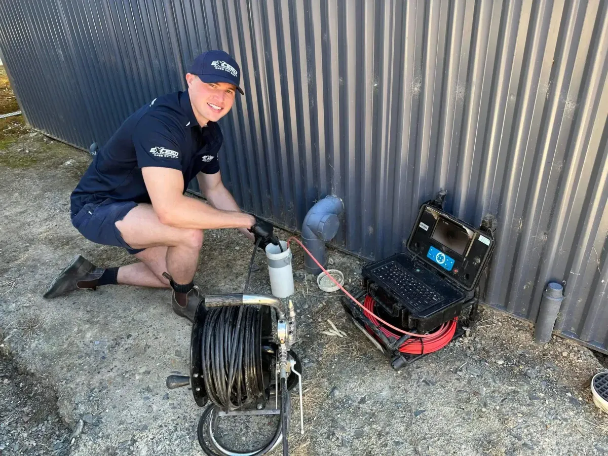 A Golden Grove plumber carrying out the job step by step